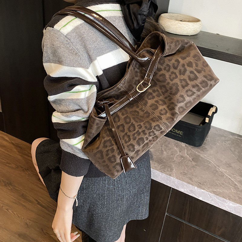 Torba typu tote w stylu vintag – Vintage Fashion Shop recenzja i cena