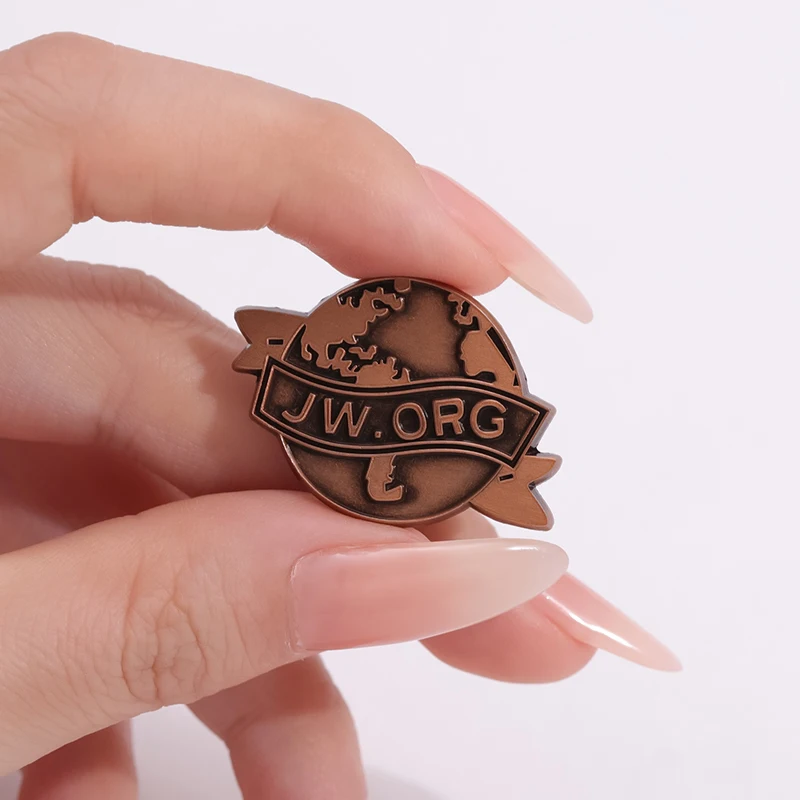 Broszka Retro ziemia JW.ORG em – Vintage Fashion Org recenzja i cena