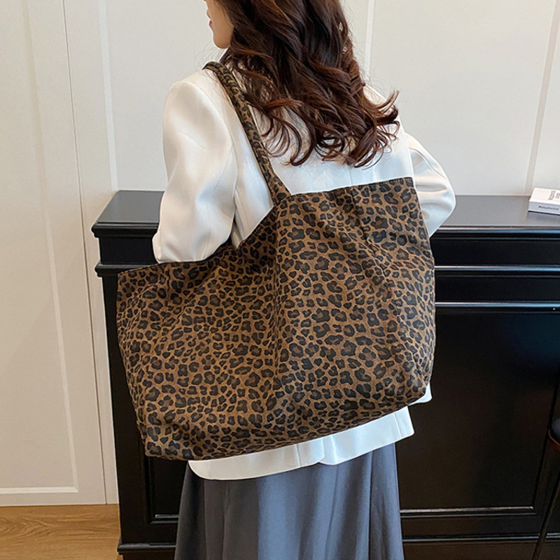Damska torba na ramię w panter – Vintage Fashion Shop recenzja i cena