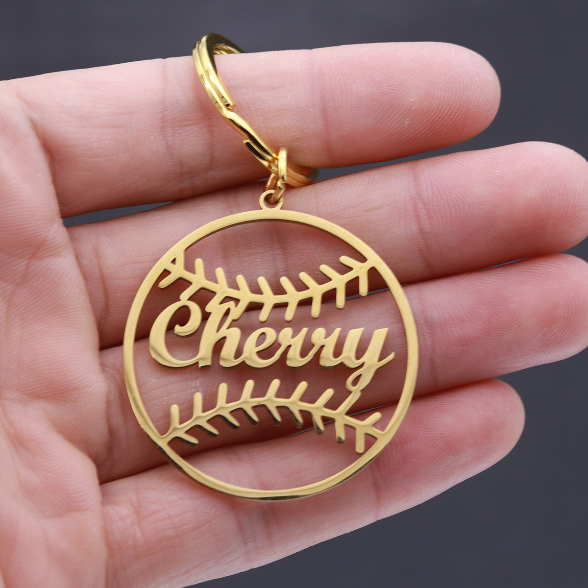 Nazwa własna brelok do kluczy  – Vintage Fashion Names recenzja i cena